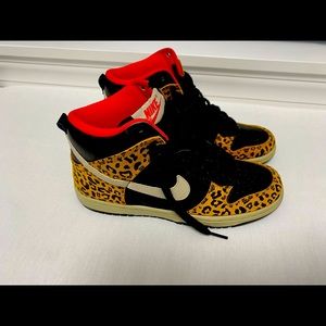 Women’s Nike Dunks sneaker